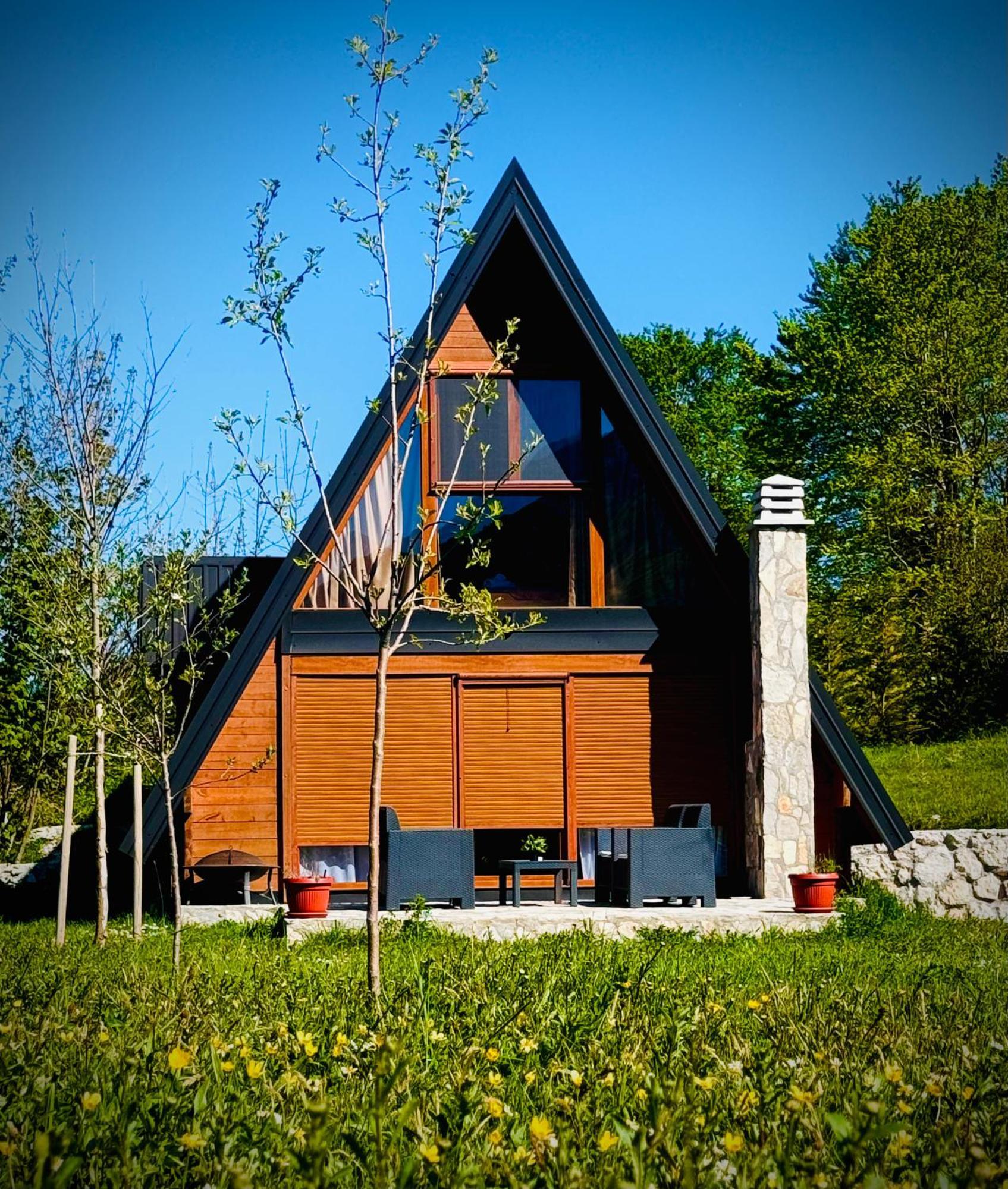 Albero Casa Villa Cetinje Luaran gambar