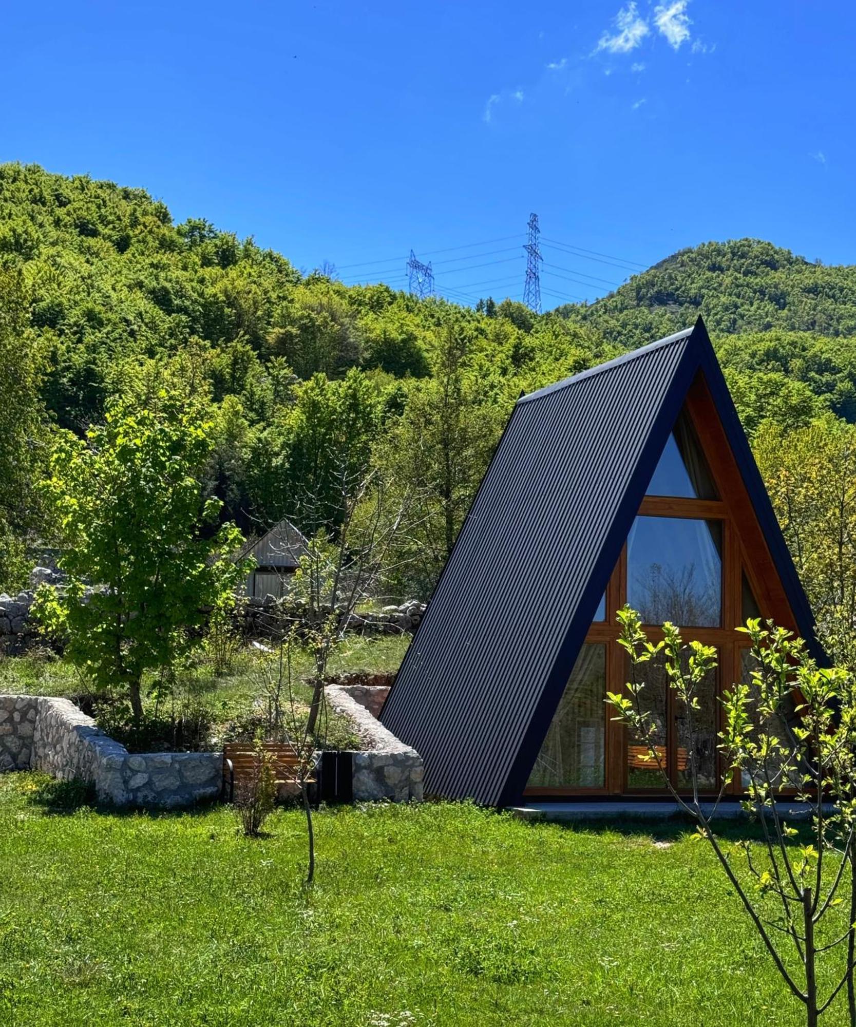 Albero Casa Villa Cetinje Luaran gambar